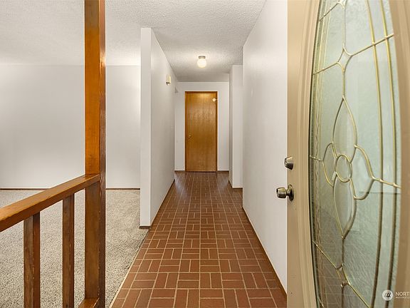 5th image of 117 to 119 110th Avenue Ct E