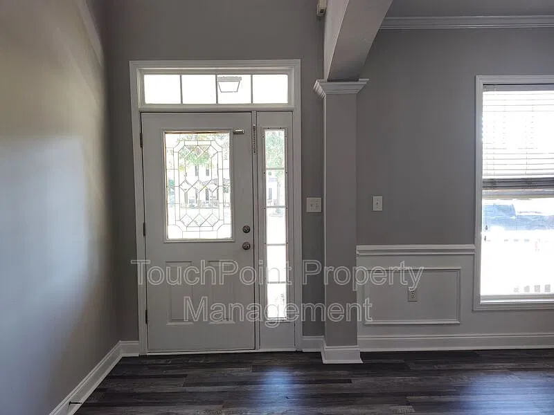 5 bed, 3.5 bath, 3427 sqft, $2,550 — Photo 3