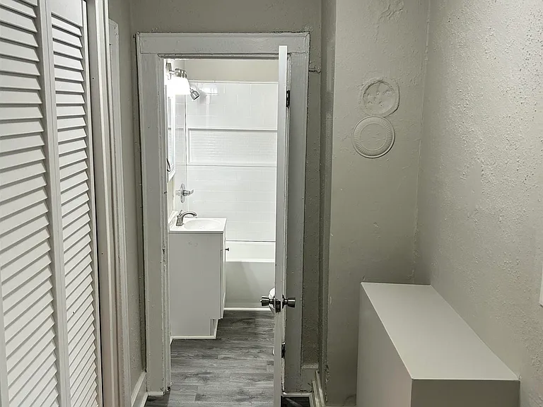 2112 Academy St — Photo 23