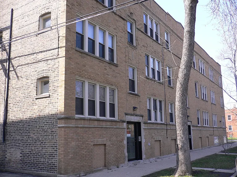 2548 N Harding Ave #1 — Photo 1