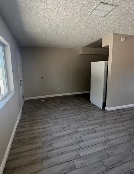 718 W Wilson Ave #103 — Photo 6