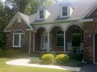 15 Sawmill Rd, Dillsburg, PA 17019