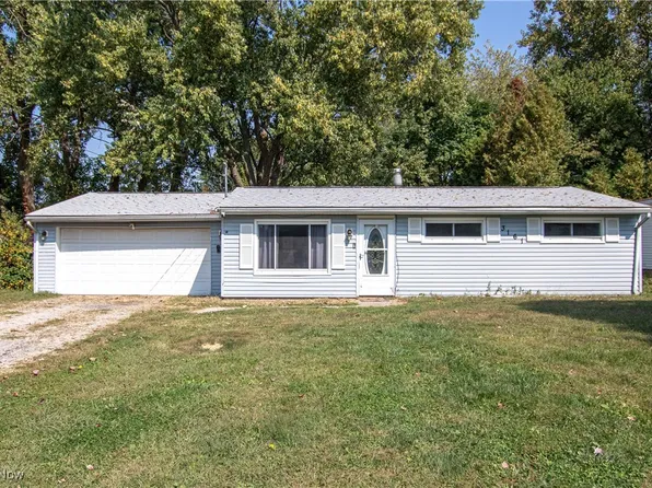 3161 Denny Rd, Ravenna, OH 44266