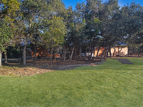 4th image of 1722 Paradise Pkwy