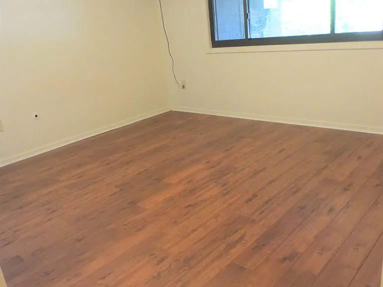 6350 Forward Ave #14 — Photo 17
