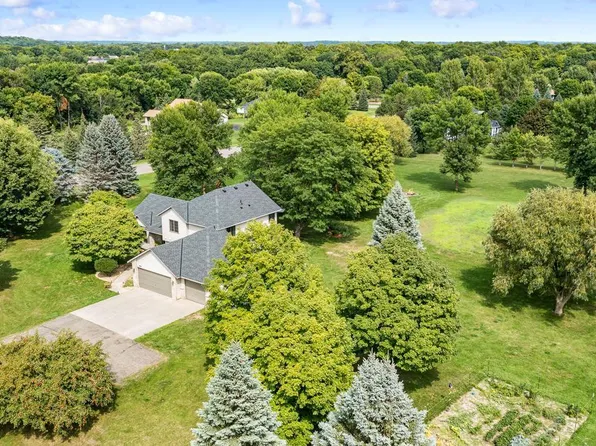 376 Jansen Ave NE, Hanover, MN 55341