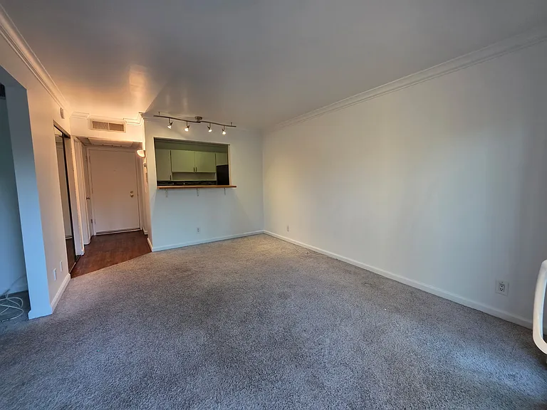 490 N Civic Dr #305 — Photo 3