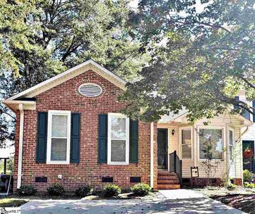 322 Angie Dr, Taylors, SC, 29687