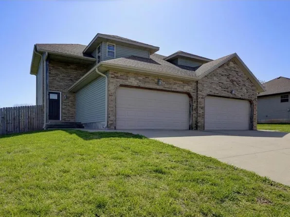 3338 S Hillcrest St, Springfield, MO 65807