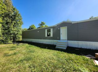 33 Maple Ln, Kenduskeag, ME 04450