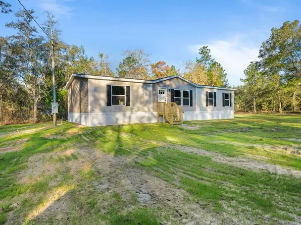 745 NW 72nd Ct, Bell, FL 32619