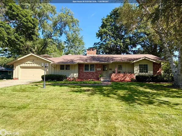 1104 S 13th Ave W, Newton, IA 50208