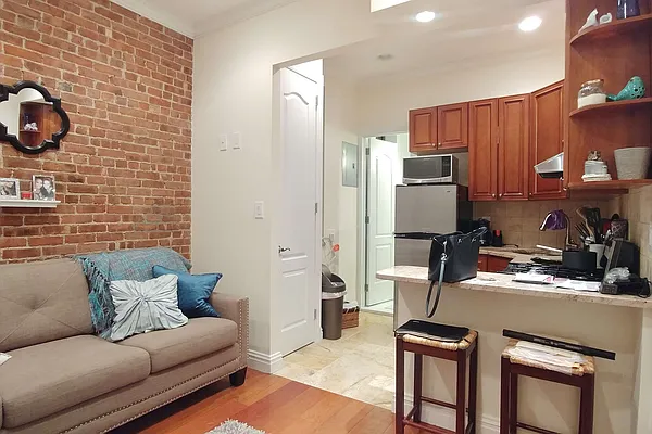 Rented by The Search D&M | media 7