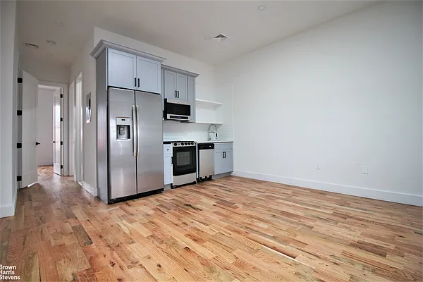 Rented by Brown Harris Stevens | media 20