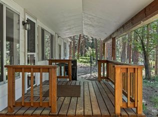18 Hida Way, Lowman, ID 83637