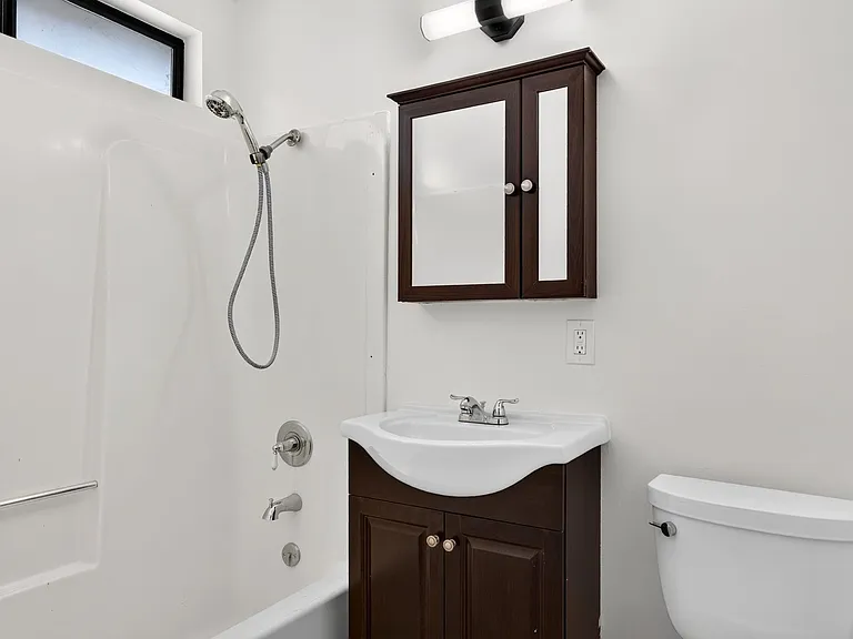 3100 Hacienda Dr — Photo 18