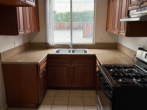 5th image of 254 E Washington Blvd APT 110