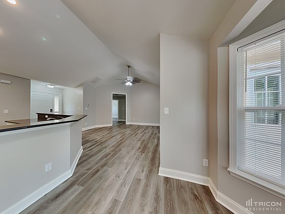 4th image of 2625 Bernice Dr