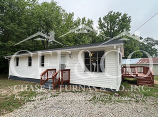 724 Lanford Rd, Woodruff, SC 29388