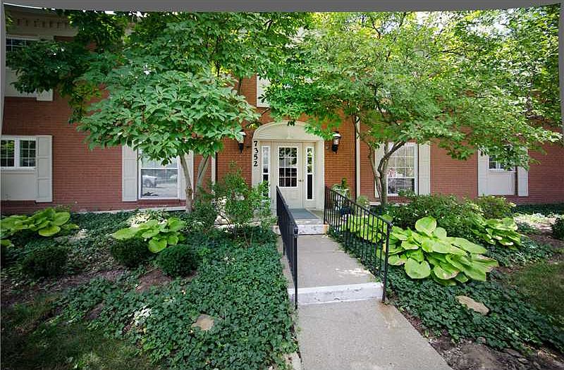 1st image of 7352 Lions Head Dr #5