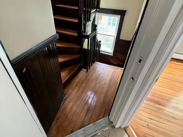 34 Leroy St Floor 2, Dorchester, MA 02122
