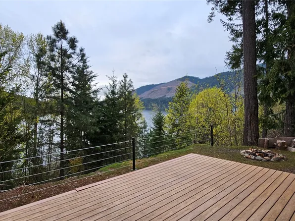 161 N Wynoochee Drive, Hoodsport, WA 98548