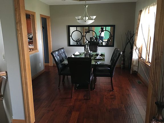 2nd image of 334 Sunset Dr