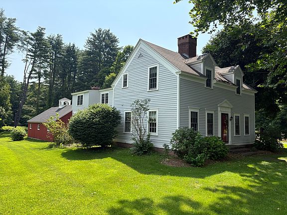2nd image of 11 Green River Rd