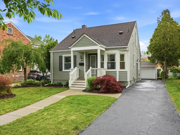 1203 E 2nd St, Royal Oak, MI 48067