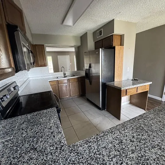 4906 Ali Ave #3 — Photo 6