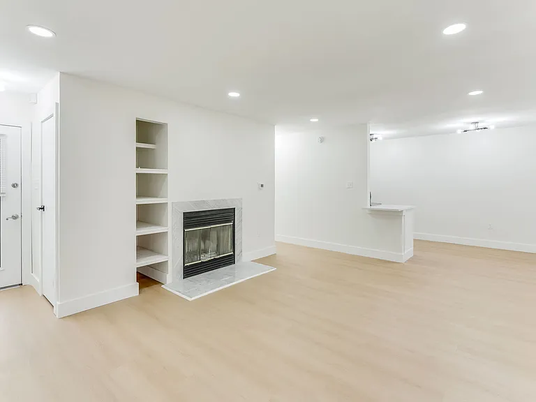 Indian Oaks Townhomes — Photo 44