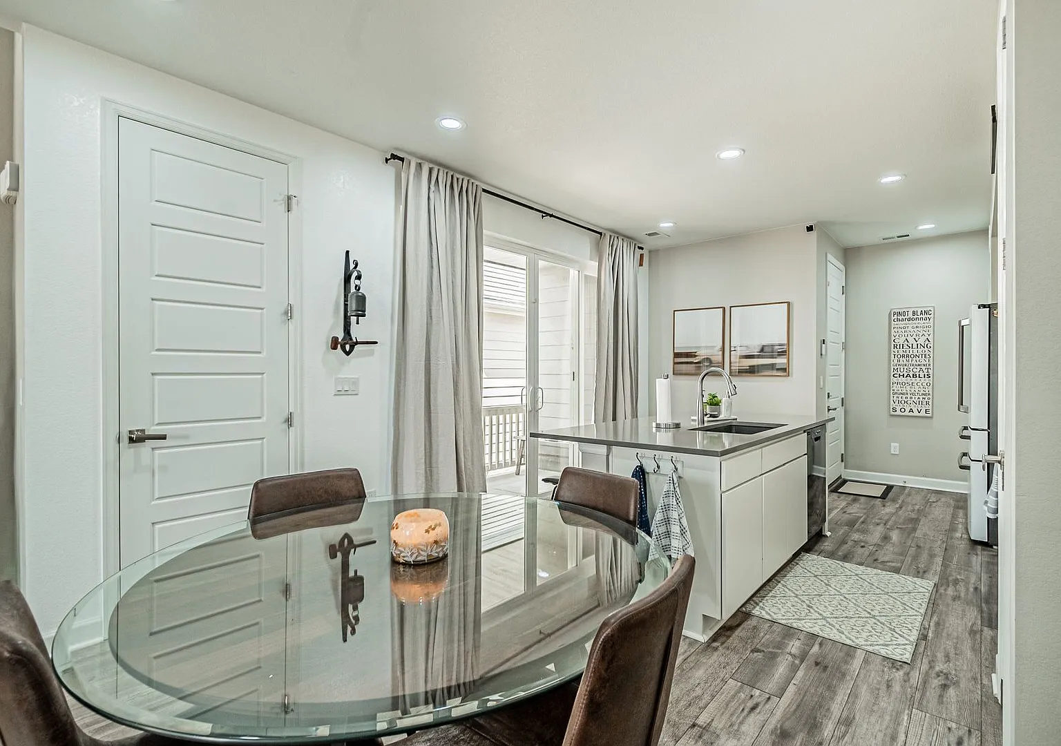 3BD, 2.5BA Commerce City Townhome with 2-Car Garage — Photo 4