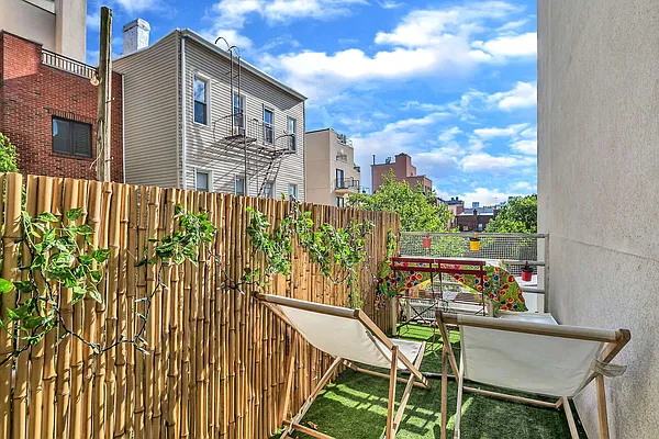 Rented by Compass | media 4