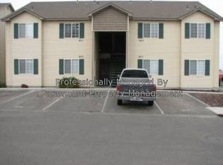 877 N White Barn Rd, Kuna, ID 83634