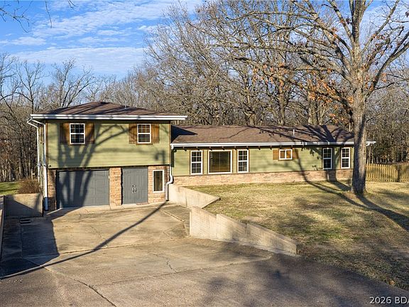 2nd image of 155 Lake Rd