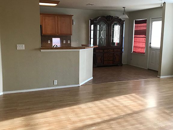 3rd image of 8420 Yellow Buckeye Dr