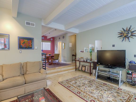 2nd image of 1341 Centinela Ave APT 102