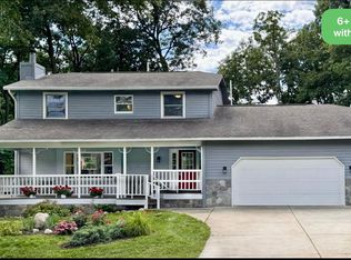 11300 E Holly Rd, Davisburg, MI 48350