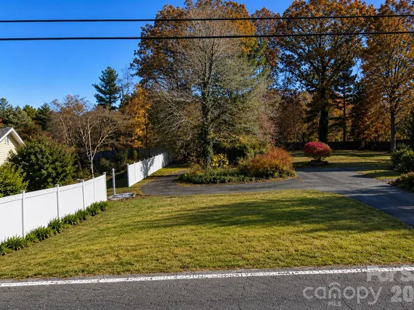 9999 Northeast Ave, Swannanoa, NC 28778