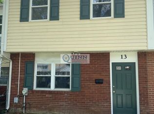 13 Maple Ct, Elkton, MD 21921