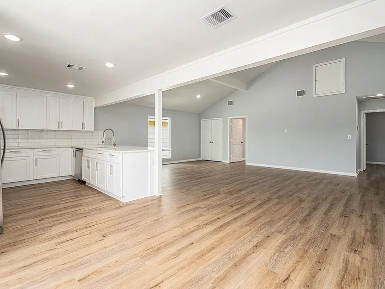 901 Bonita Dr — Photo 14