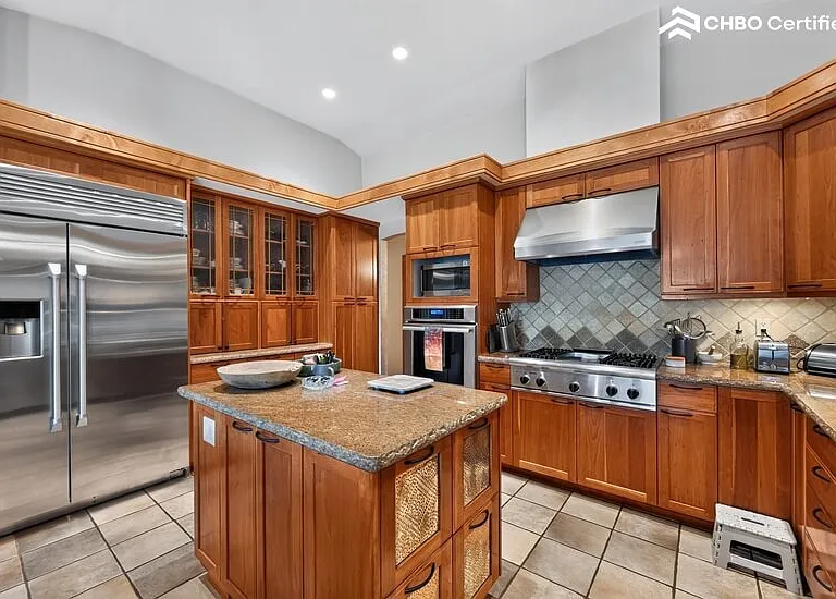 1001 Belvedere Ct — Photo 10