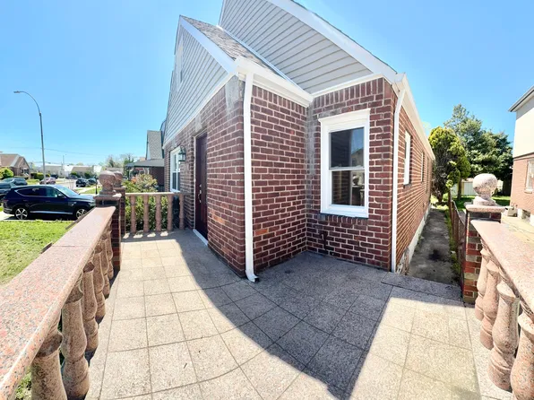 120-38 226th St #1, Cambria Heights, NY 11411