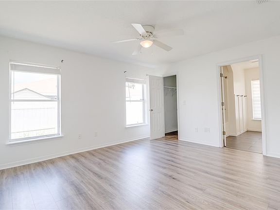 5th image of 12748 SW 31st Avenue Rd