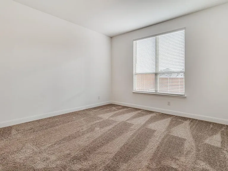 3813 Cherry Hills Dr — Photo 9