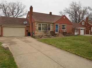 21580 Hillsdale Ave, Fairview Park, OH 44126