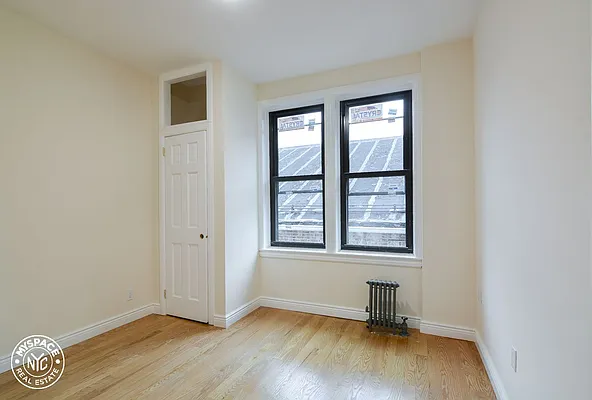 Rented by MySpaceNYC | media 24