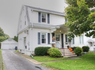 33 Maple St, Geneva, NY 14456