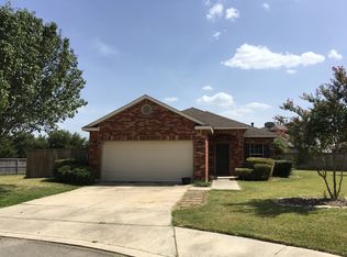 7818 Palomino Ct, Elmendorf, TX 78112