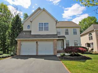 29 Carter Dr, Old Bridge, NJ